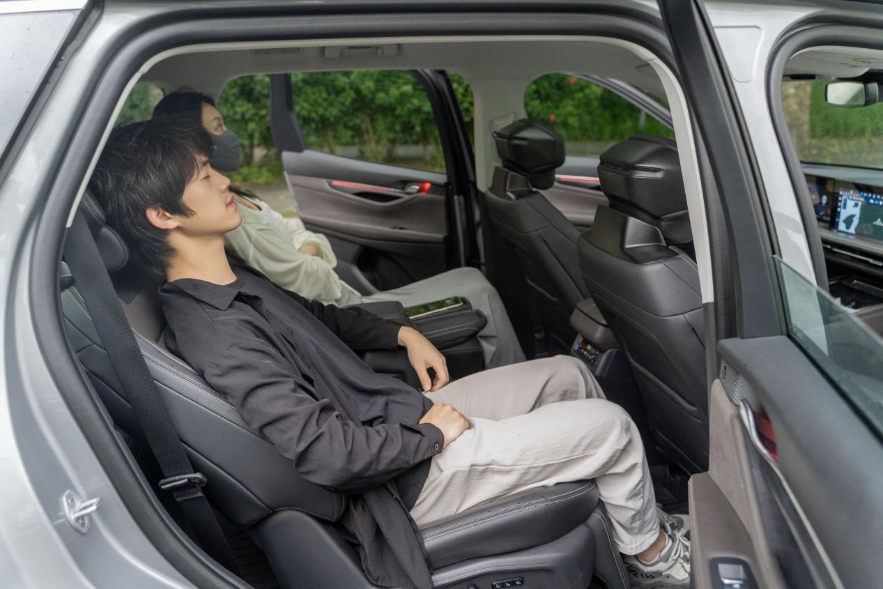 还看啥汉兰达？现在20万不到拿下福特大七座SUV！