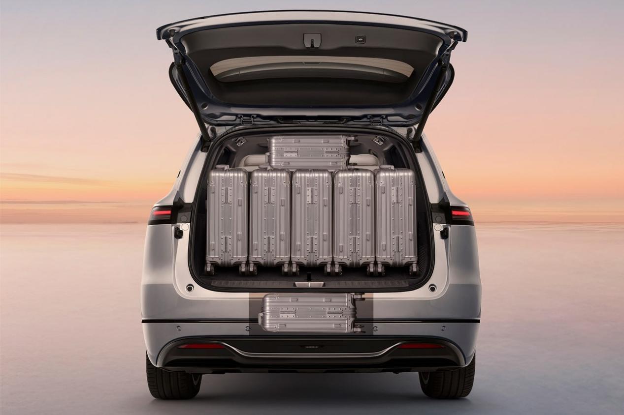 纠结深蓝S09还是全新问界M7?30万六座SUV大PK!