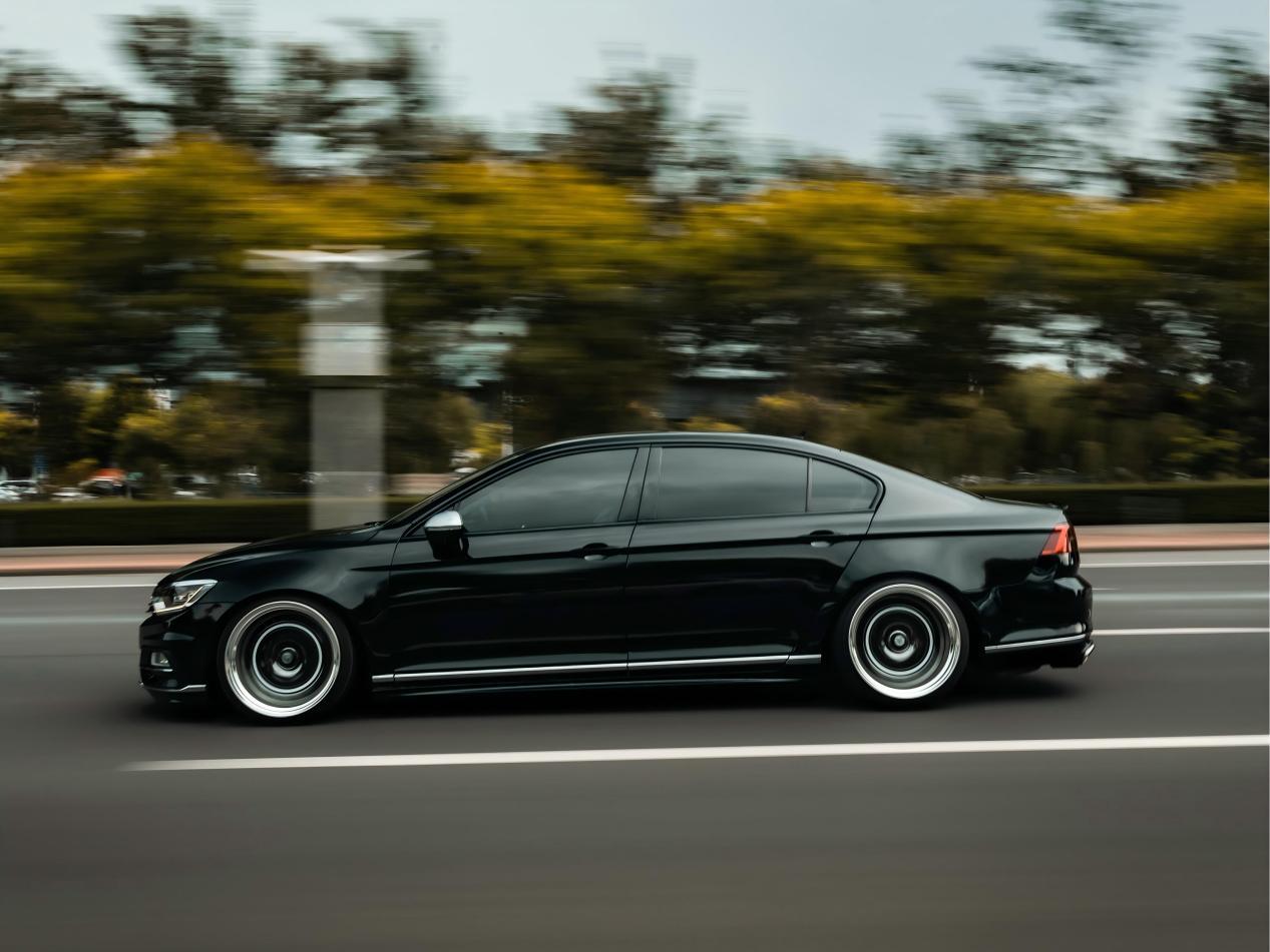 从工作代步到姿态担当:B8大众迈腾的改装进化论!