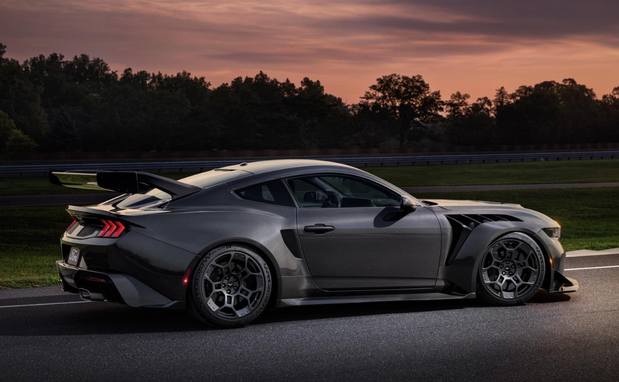 技术：如何生产一台价值230万的福特