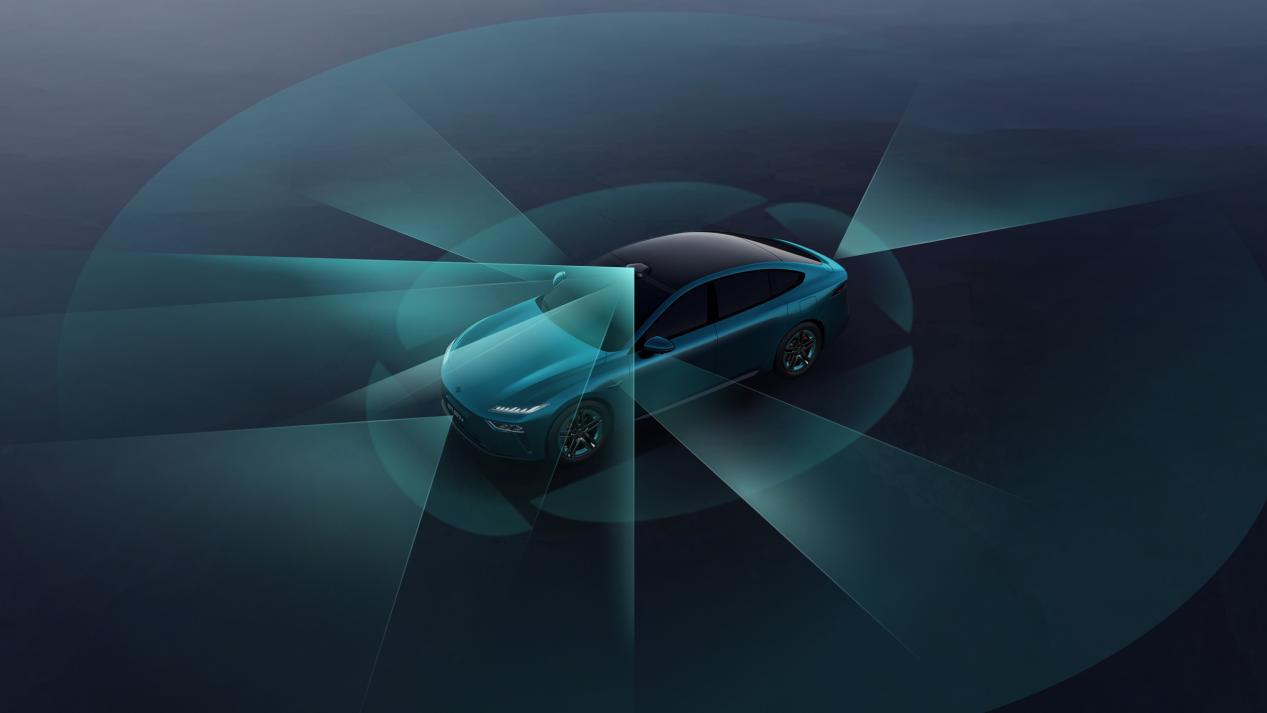 激光雷达+8295，轿跑配四驱，增程/纯电，续航650