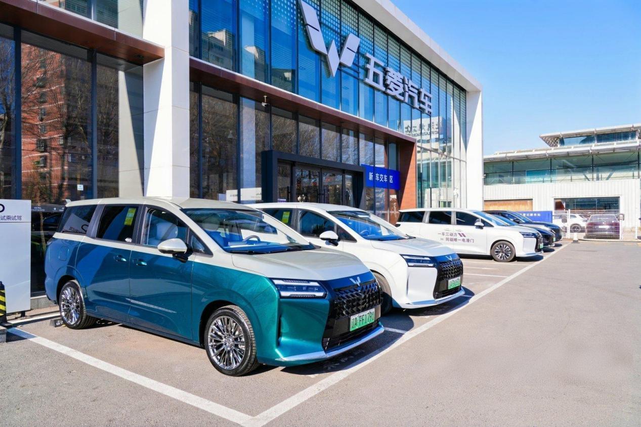 家用MPV新选择 五菱星光730体验记