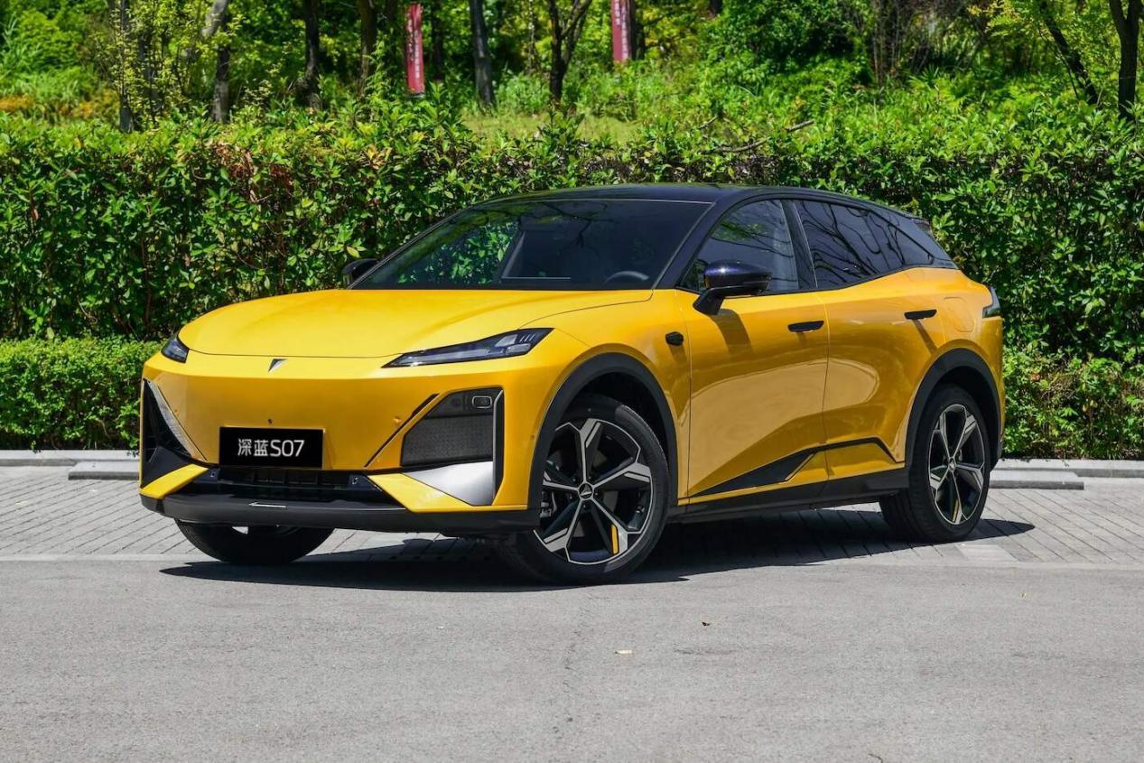 630km续航、搭载ADS视觉版，新款深蓝S07能选吗？
