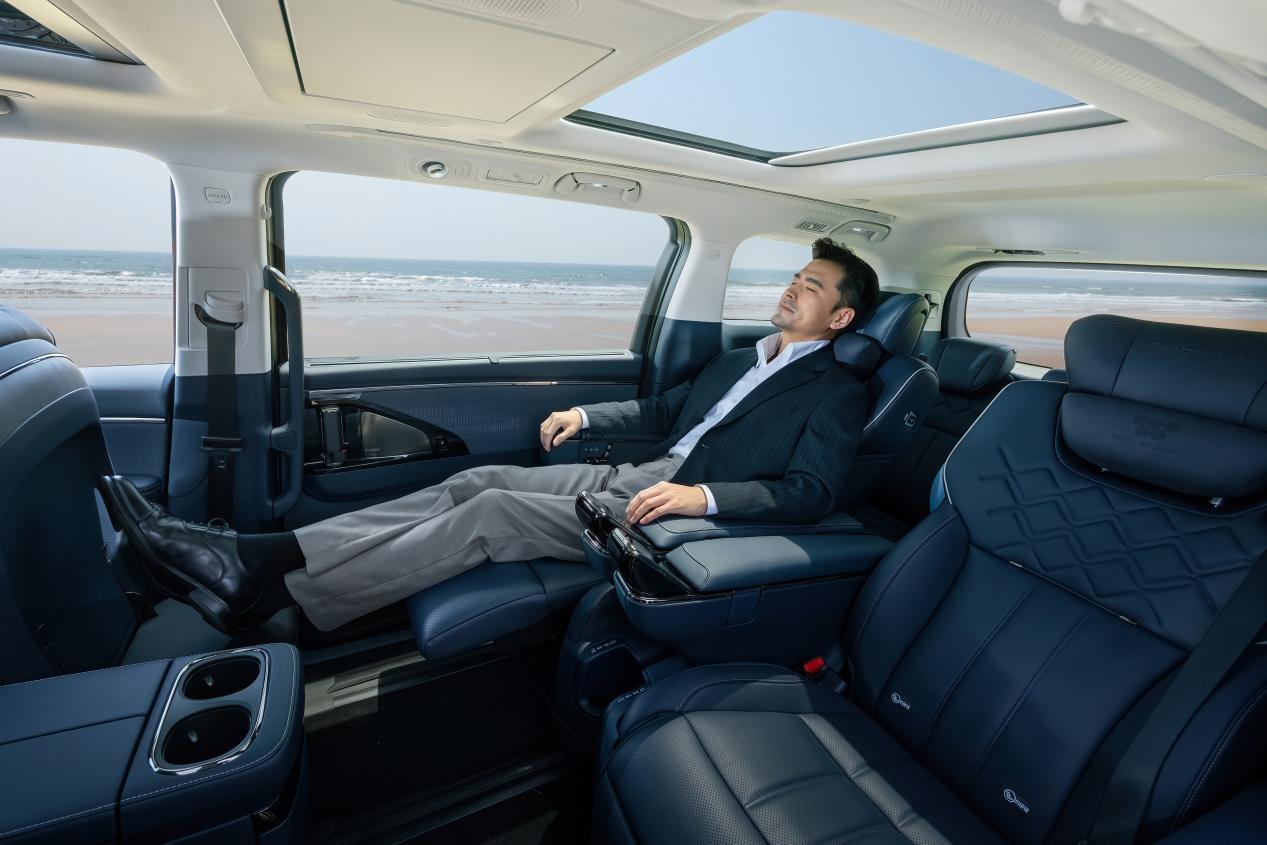 从0到48万辆,共铸中国豪华MPV传奇!