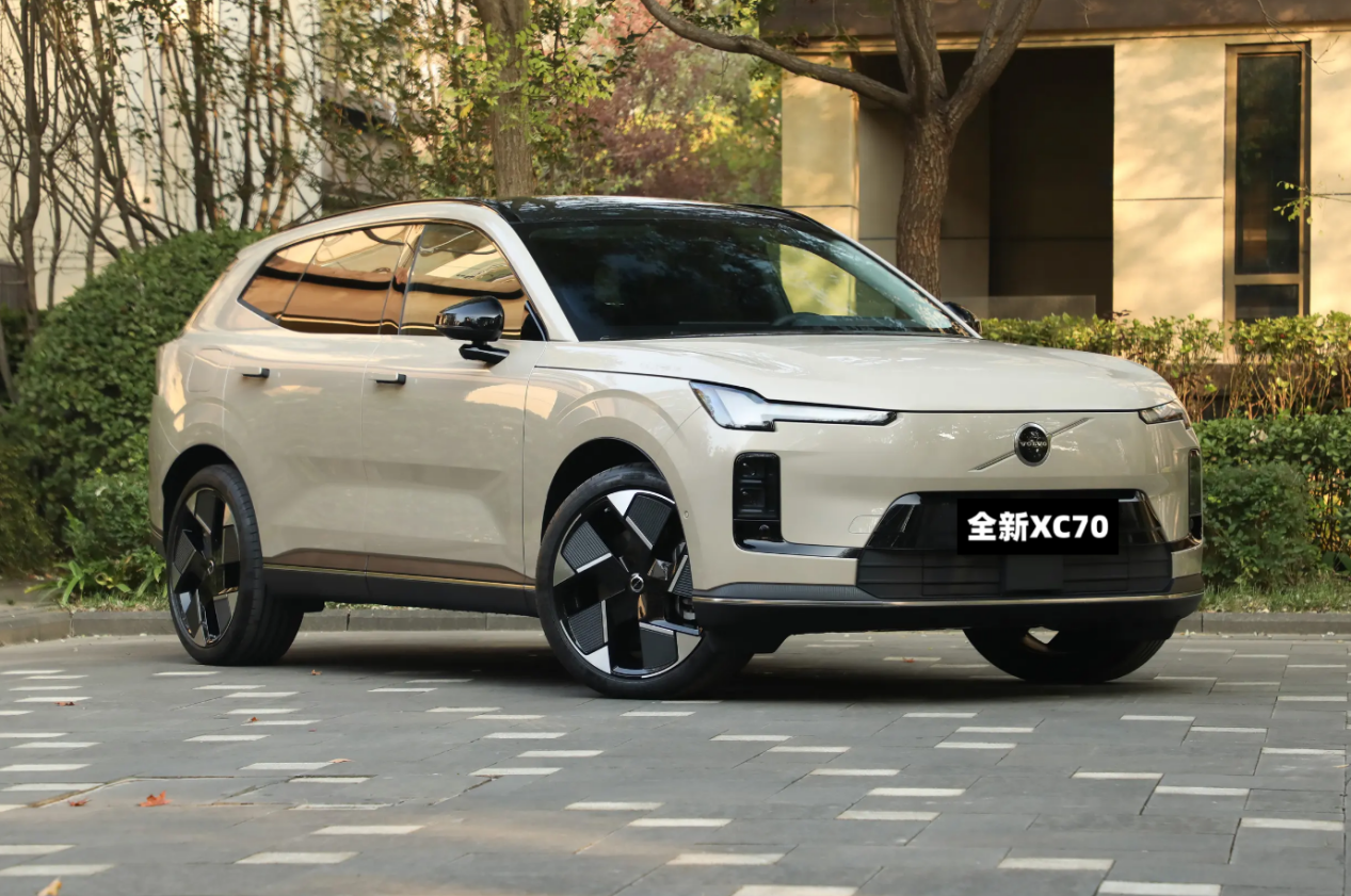 30万级家用SUV，买全新奥迪Q5L还是沃尔沃XC70？