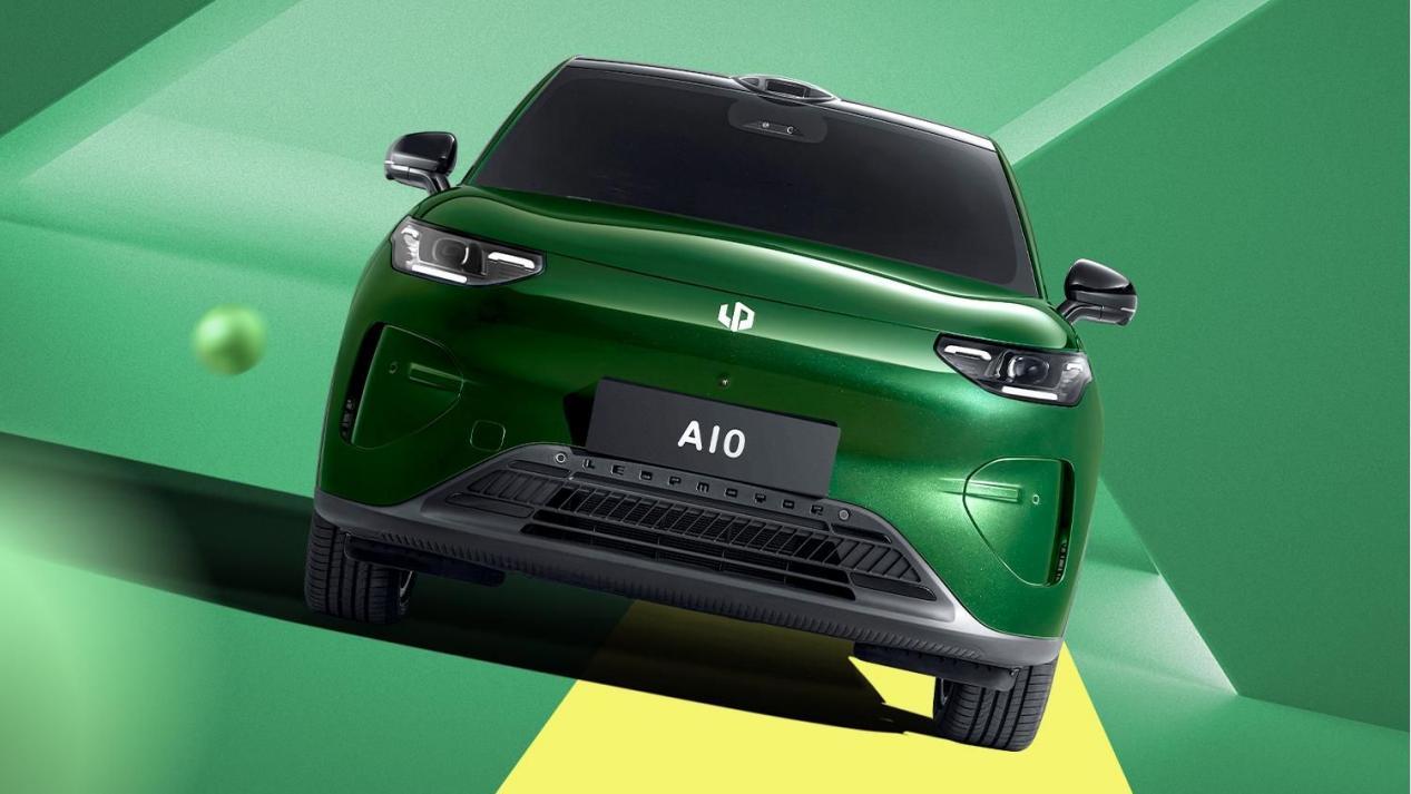 冲刺百万销量，零跑4款新车待发，最低8万