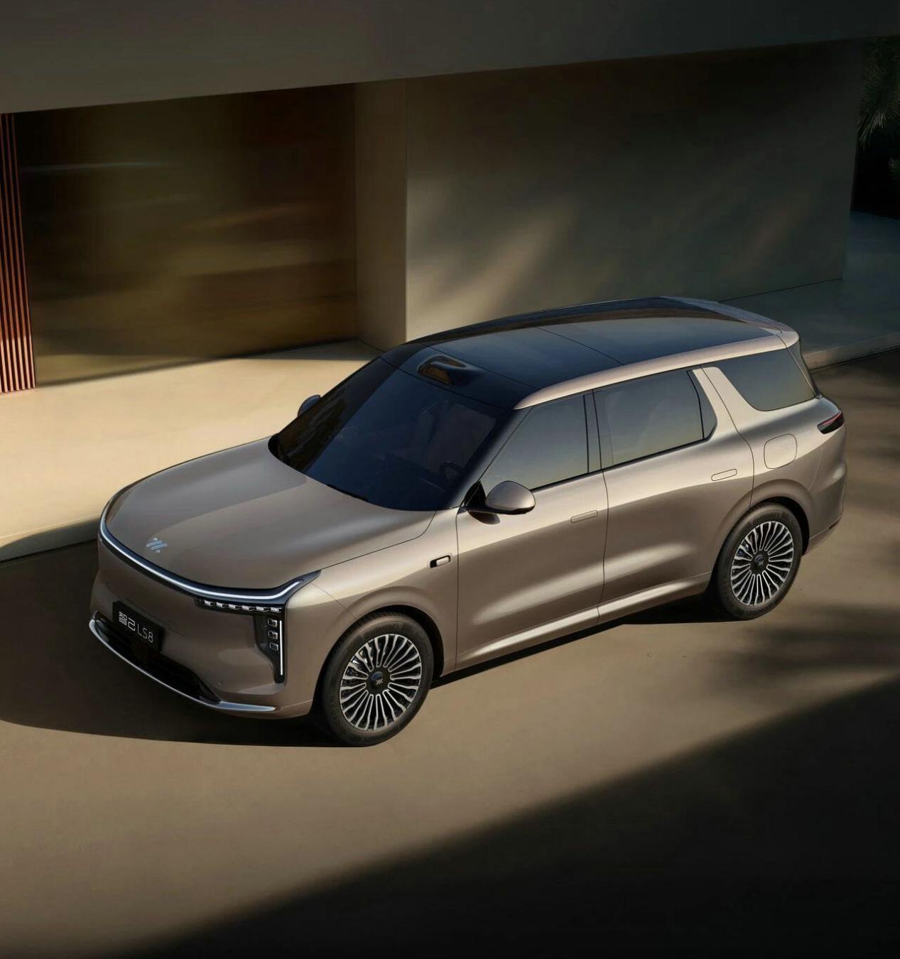 智己LS8来了！配灵蜥数字底盘+520线激光雷达