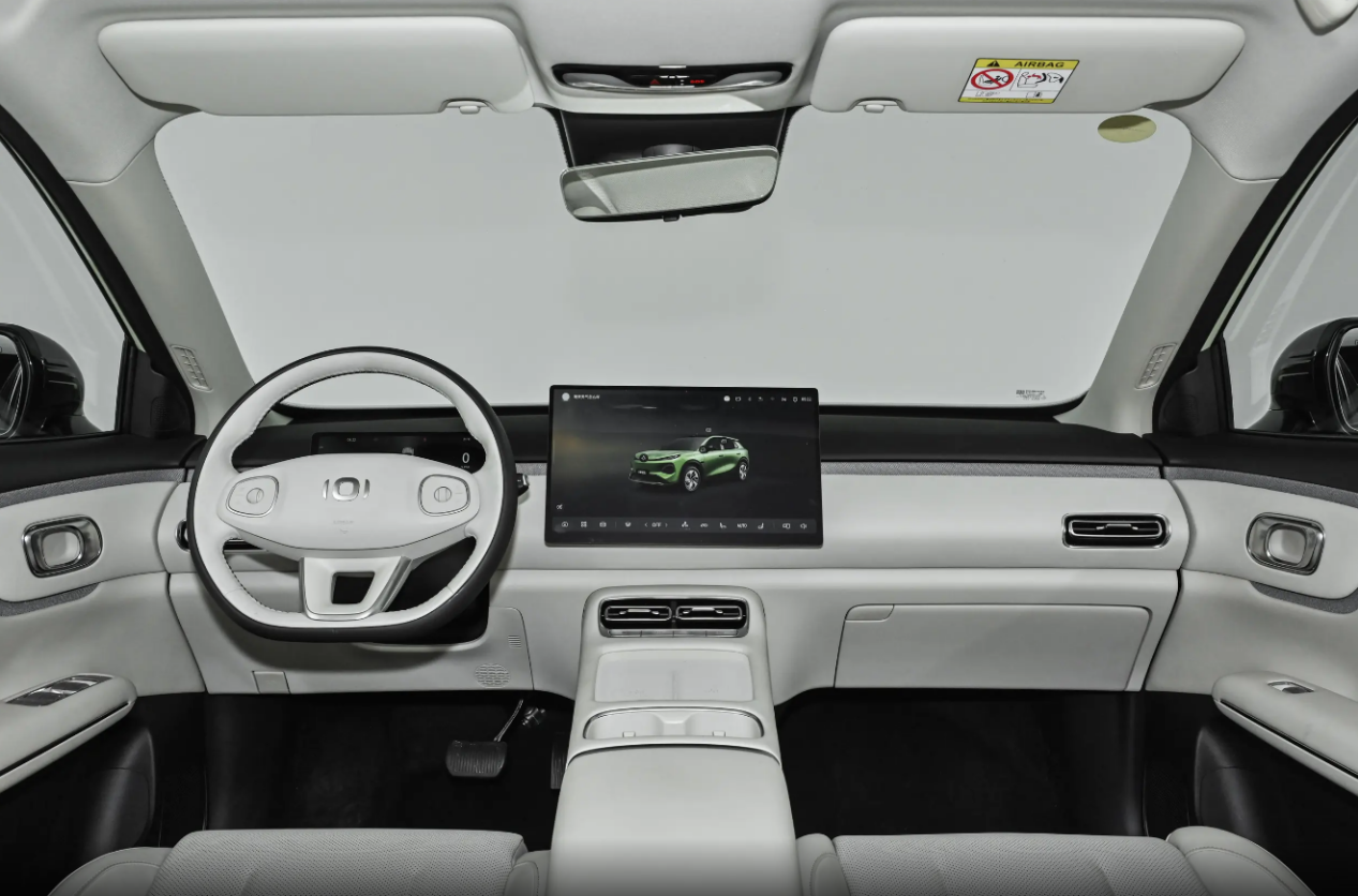 春节渐近，长安启源全新Q05对比元UP，开哪款回家合适？