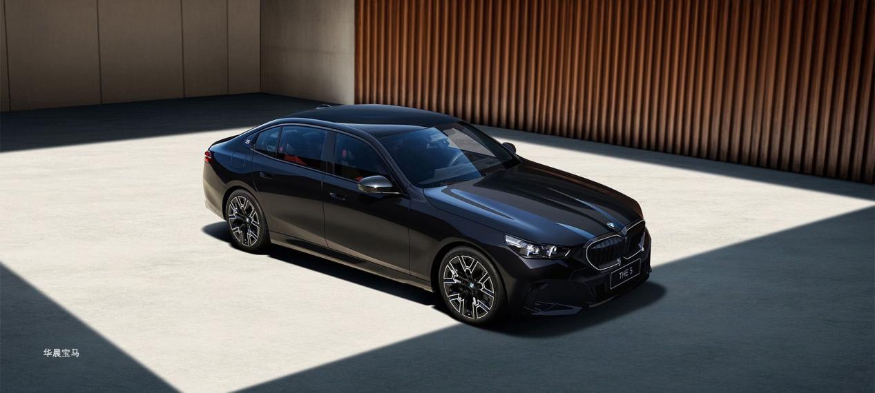 36.8万元起售，2026款宝马5系上市，新车前景如何？