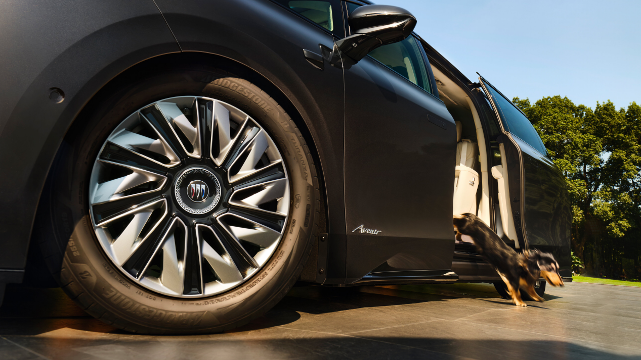 别克至境世家纯电版开启预售,本月内上市