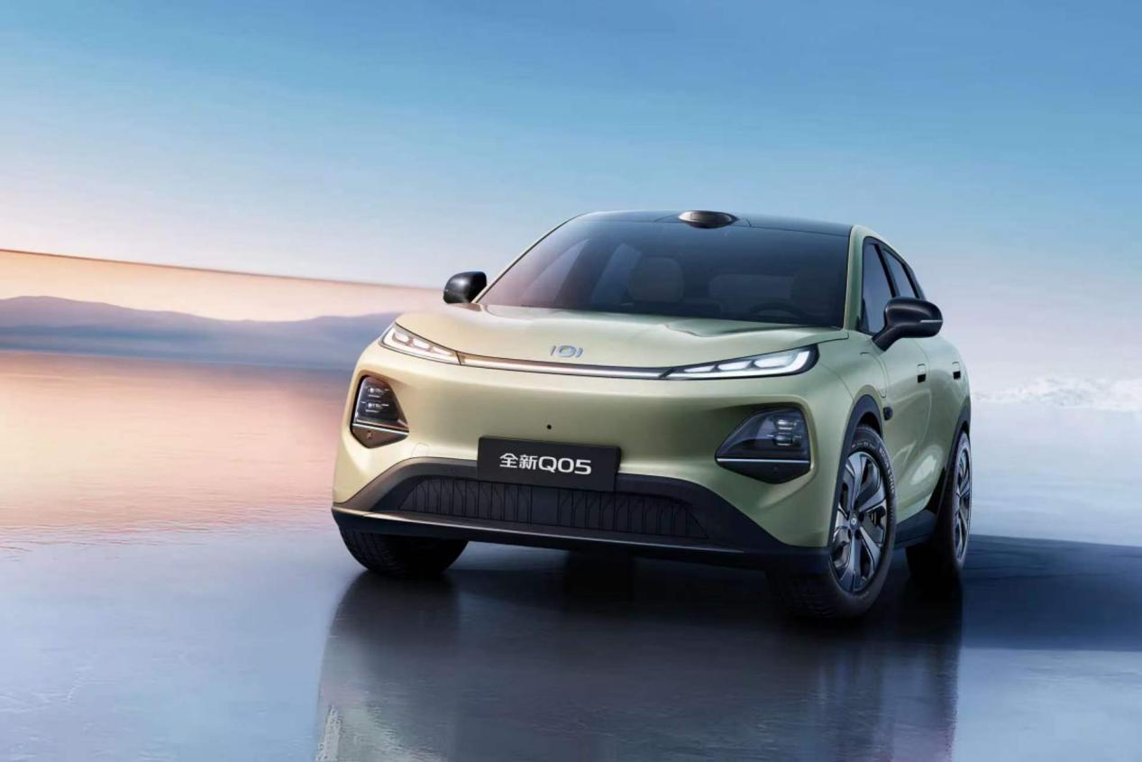 比亚迪元UP对阵长安启源全新Q05，谁能笑到最后？