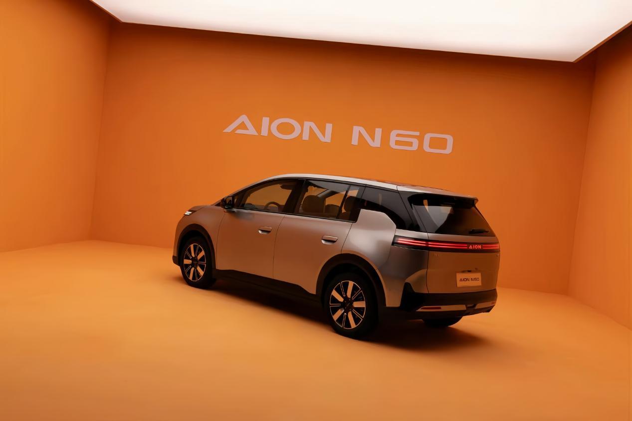 15万内标配激光雷达+零重力座椅,埃安N60开启盲订