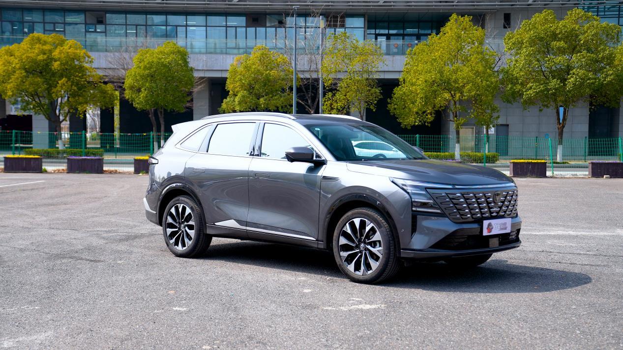 长安CS75 PLUS，退路还是觉悟？