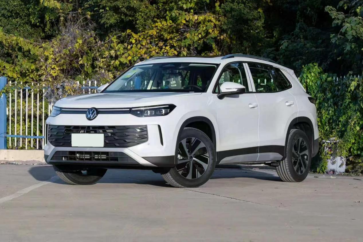 大众探岳L对比丰田RAV4荣放：德日系SUV有何不同？