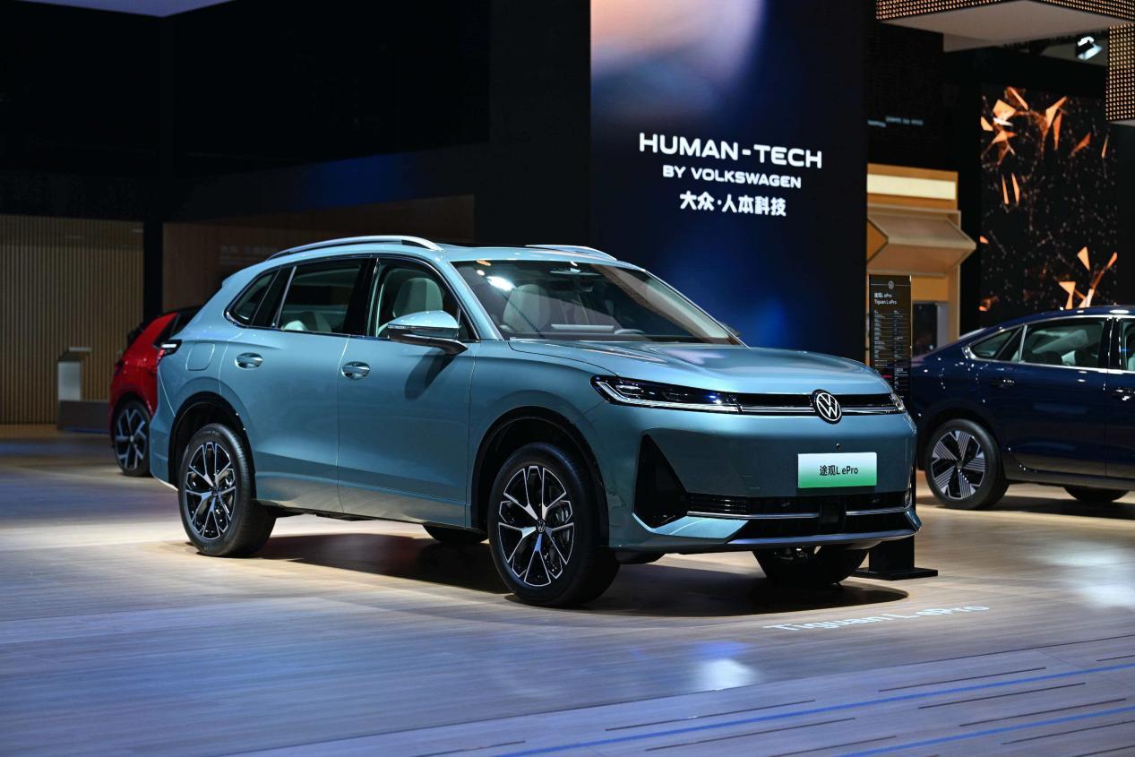 增程旗舰加混动双线出击，上汽大众在北京车展不只是亮相新车