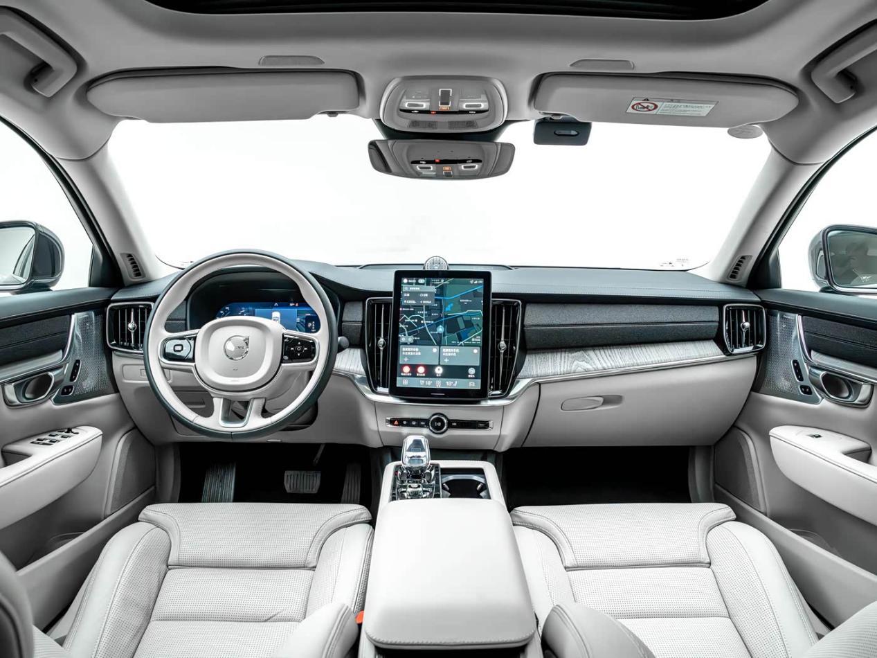 安全是最大的豪华！沃尔沃S90凭什么比A6L更值得入手