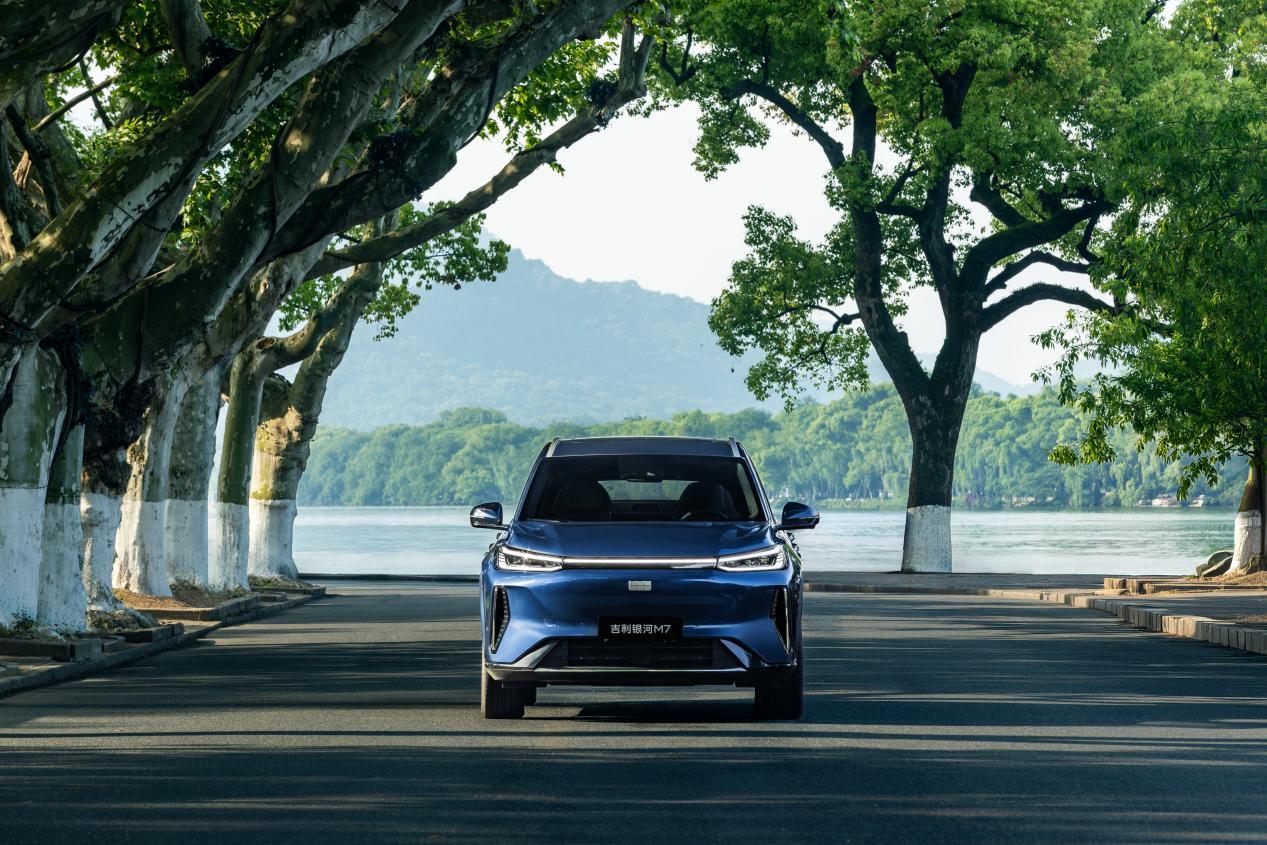 电混SUV吉利银河M7远航家，售价10.98万起
