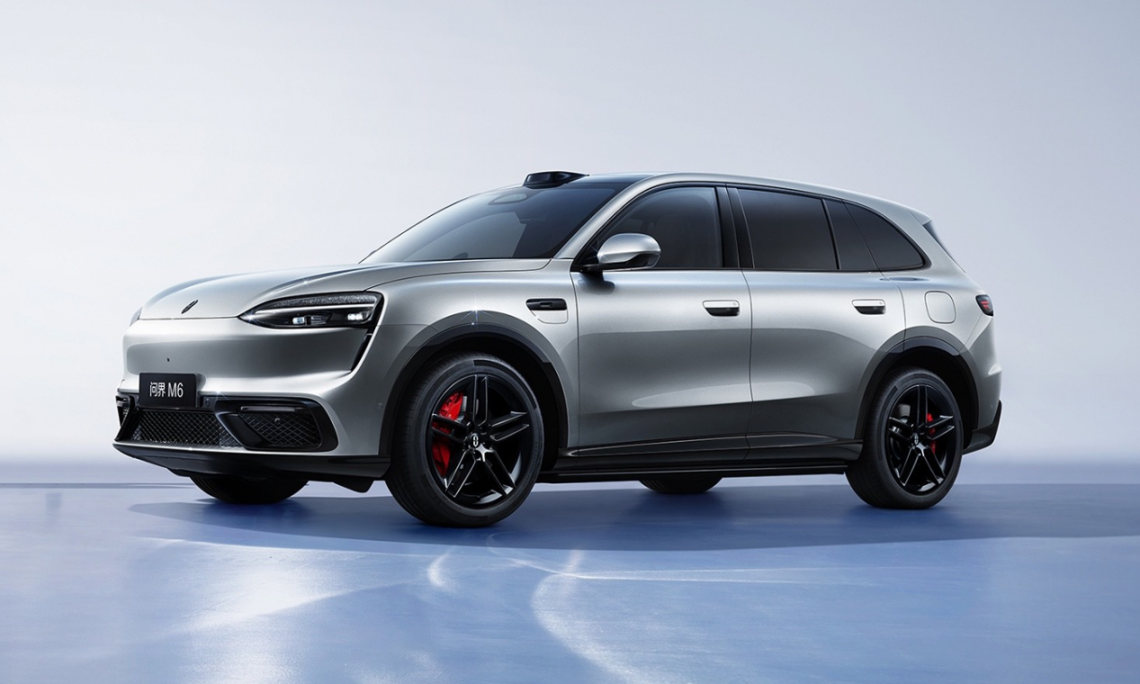 问界M6——年轻人的第一台“全景智慧SUV”终于来了！