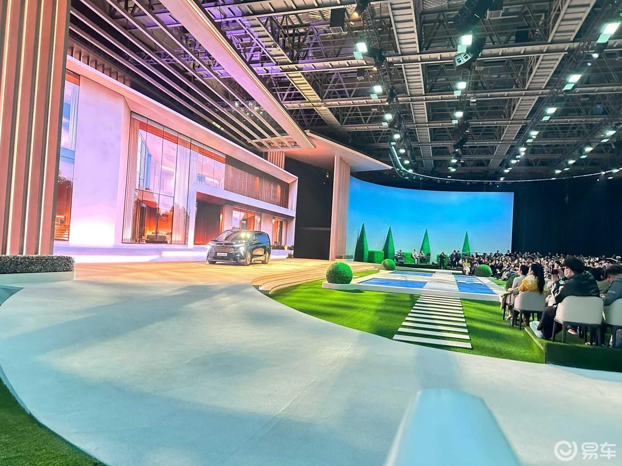 三排都舒服的 MPV，别克至境世家藏着全家安心