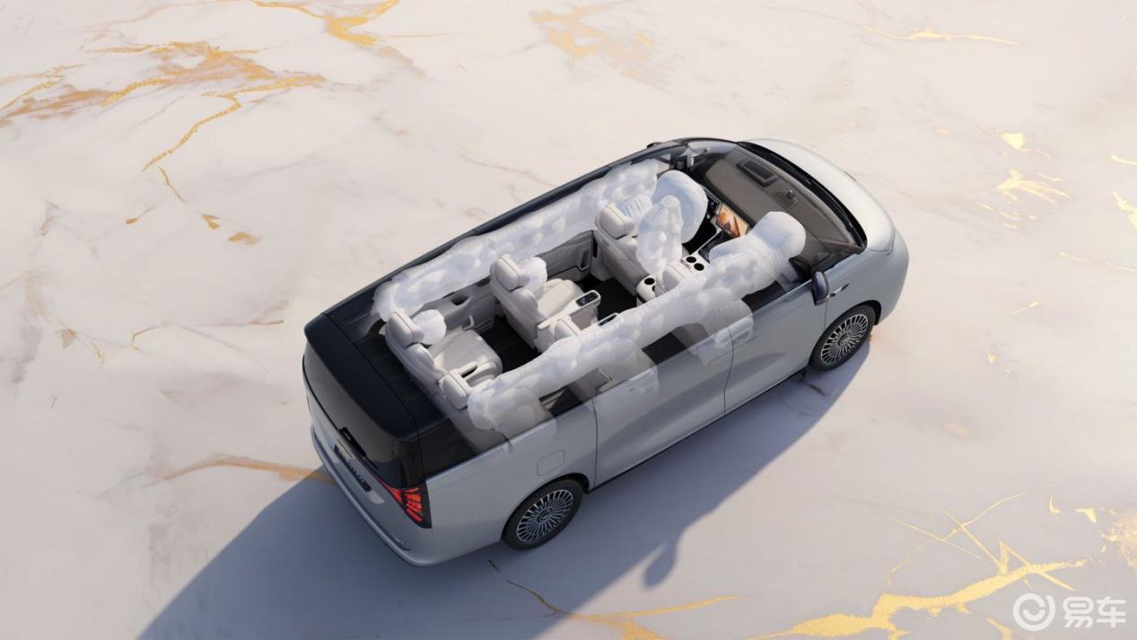 “AI全场景家庭旗舰MPV”吉利银河V900正式上市