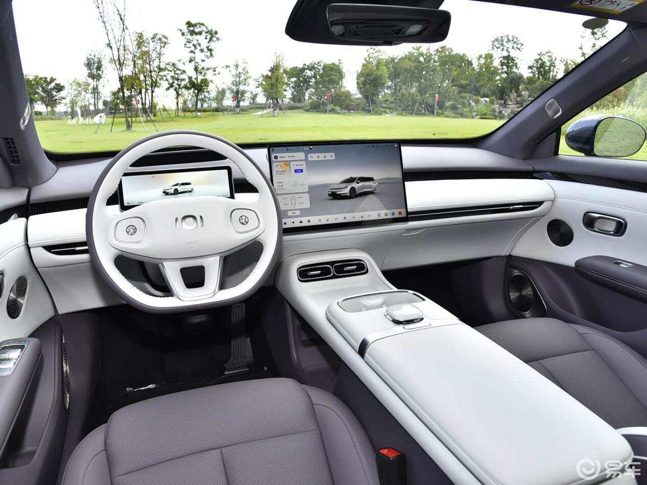 空间、舒适与性能都要,长安启源A06和小鹏M03怎么选?