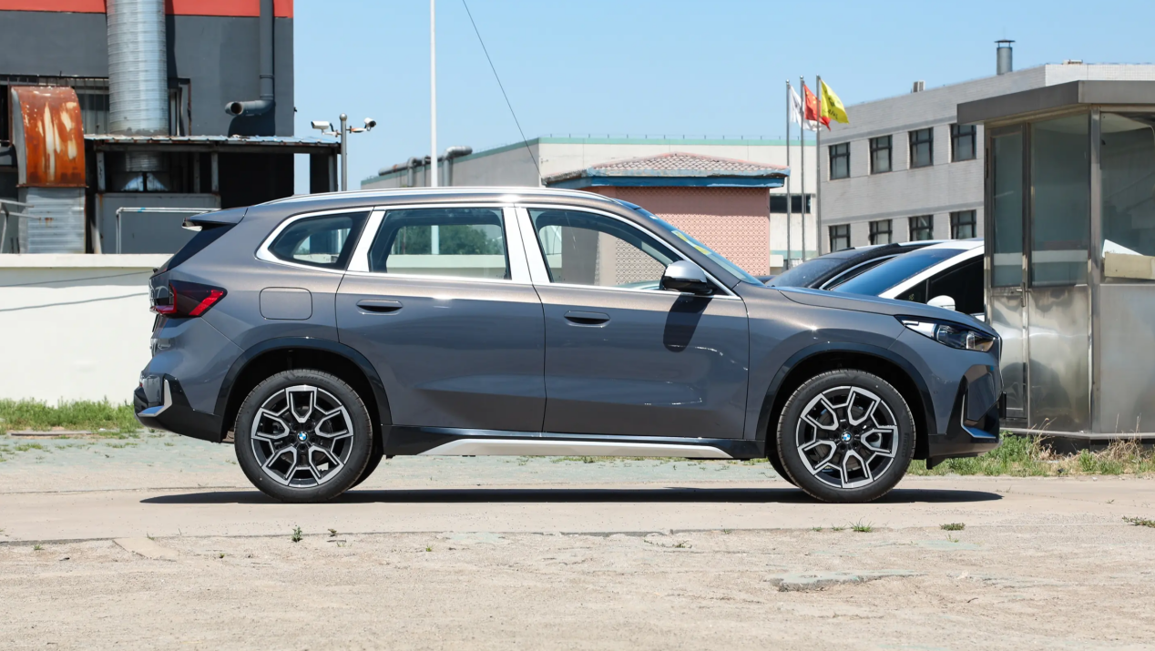 宝马x1配置-内饰-扭矩-易车