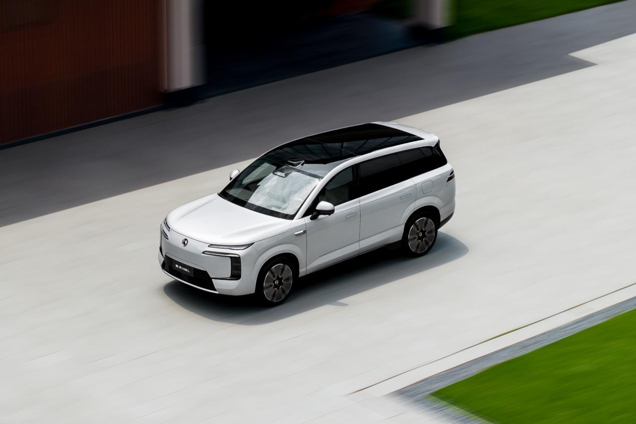 31.98万起，云辇-A+路面预瞄2.0,腾势N8L来了