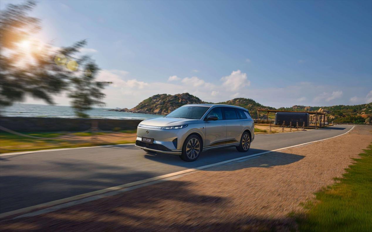 东风奕派eπ008以“超级大五座”破局中高端SUV市场