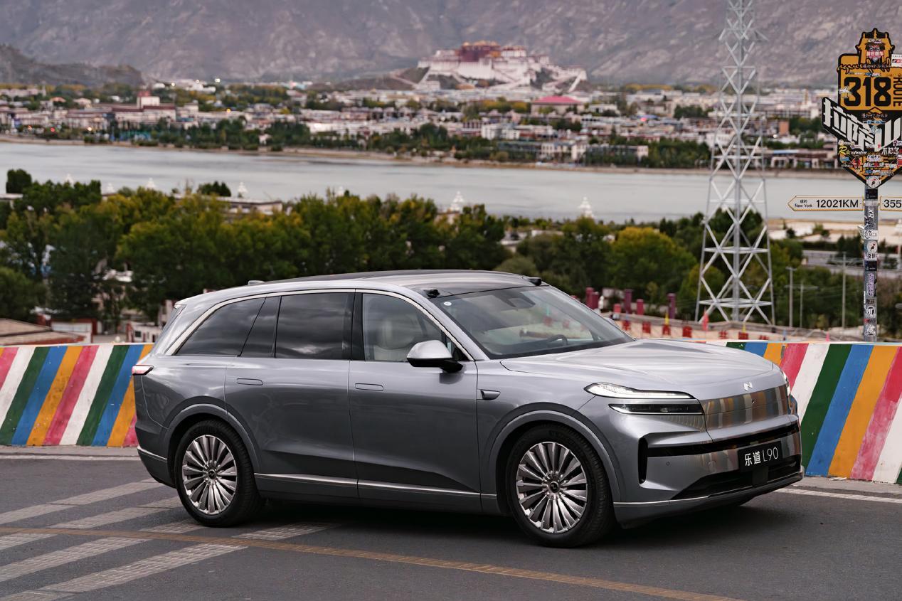 5款热门SUV选纯电、增程或插混?乐道L90全能优等生!