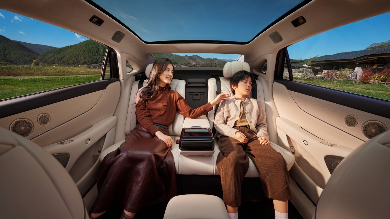 岚图追光L上市售价27.99万起