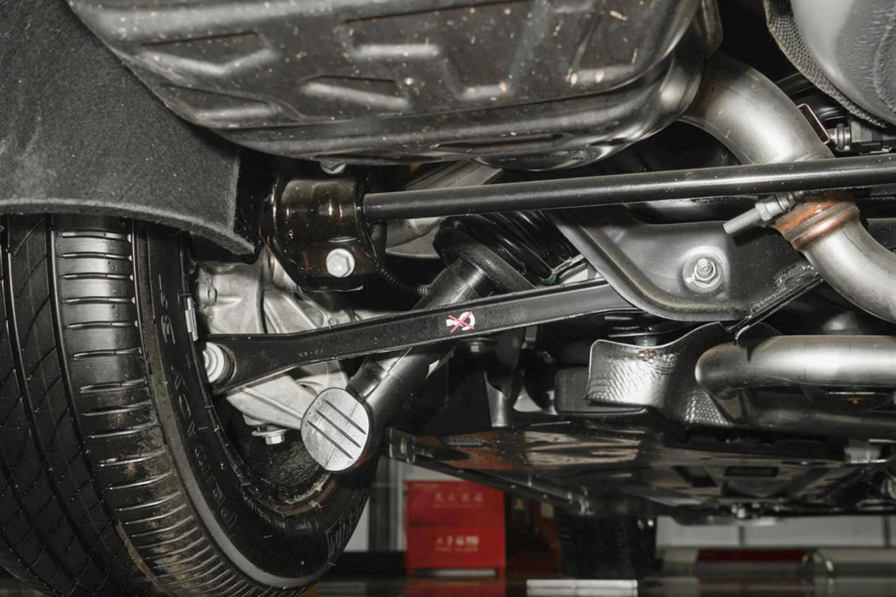 5万多的SUV能买吗,五菱星光560,法系独立悬挂