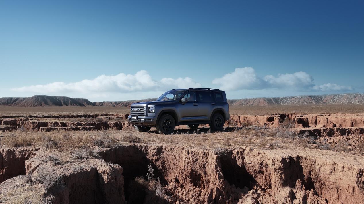 二代哈弗H9穿越版上市，23.29万元起重塑长途穿越标杆