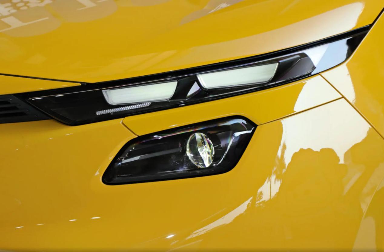 飞度对比星愿,价格接近,为何销量差10000倍