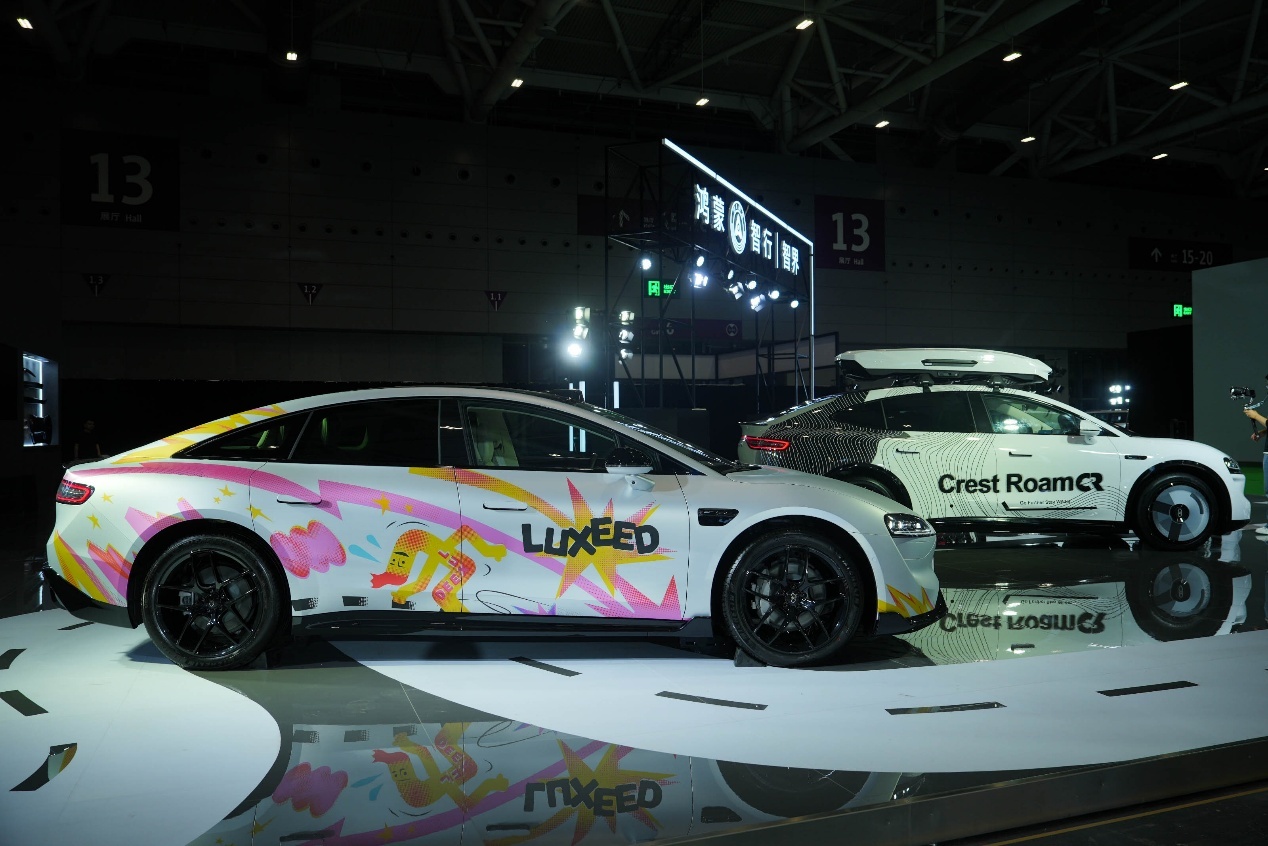 智界汽车登陆深圳改装展，开辟先锋智能+性能操控新赛道