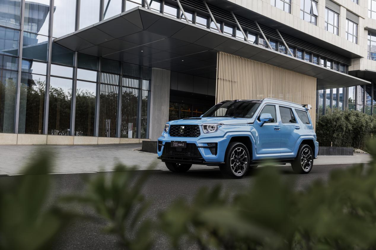 43.8万起!全新坦克700预售:麒麟美学+VLA大模型