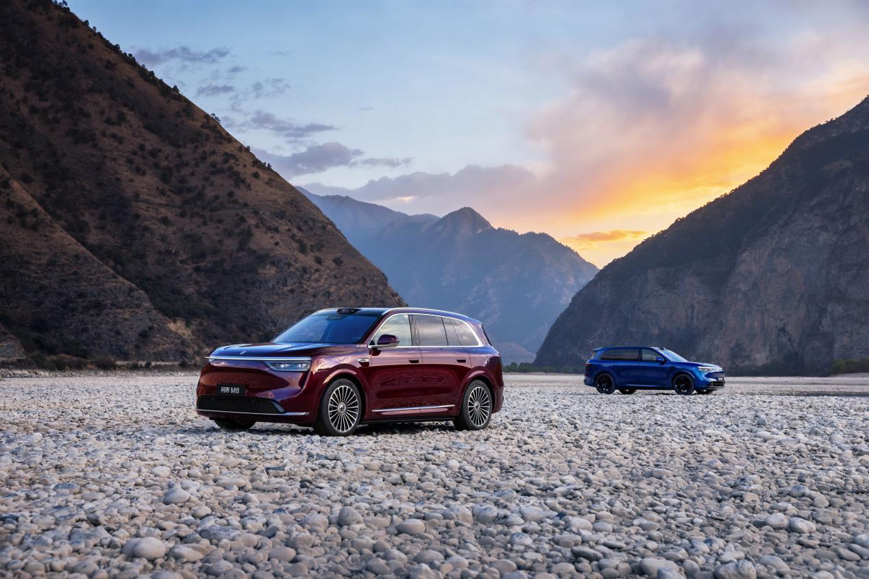 家庭座驾绕不开的选择：问界M8 Max增程长续航版