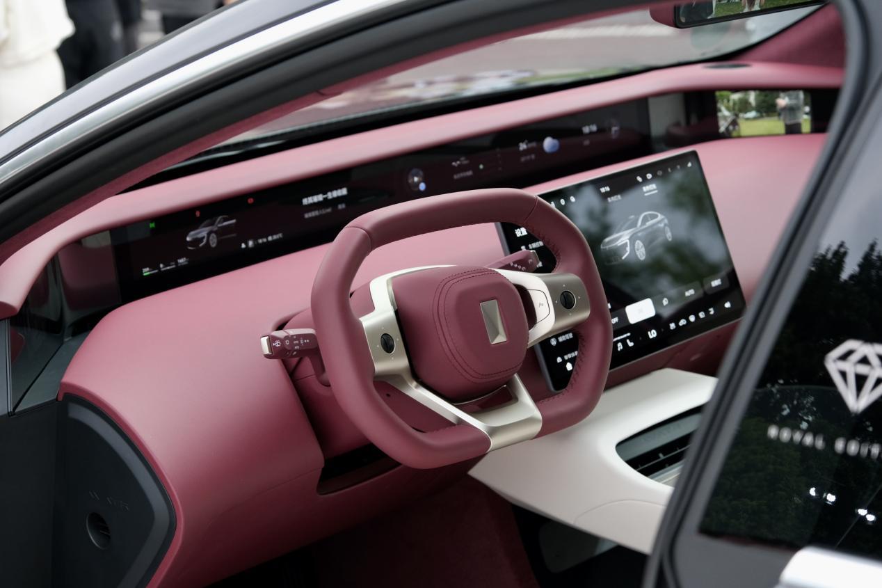 新阿维塔12售价29.39万起,阿维塔06T开启预售!