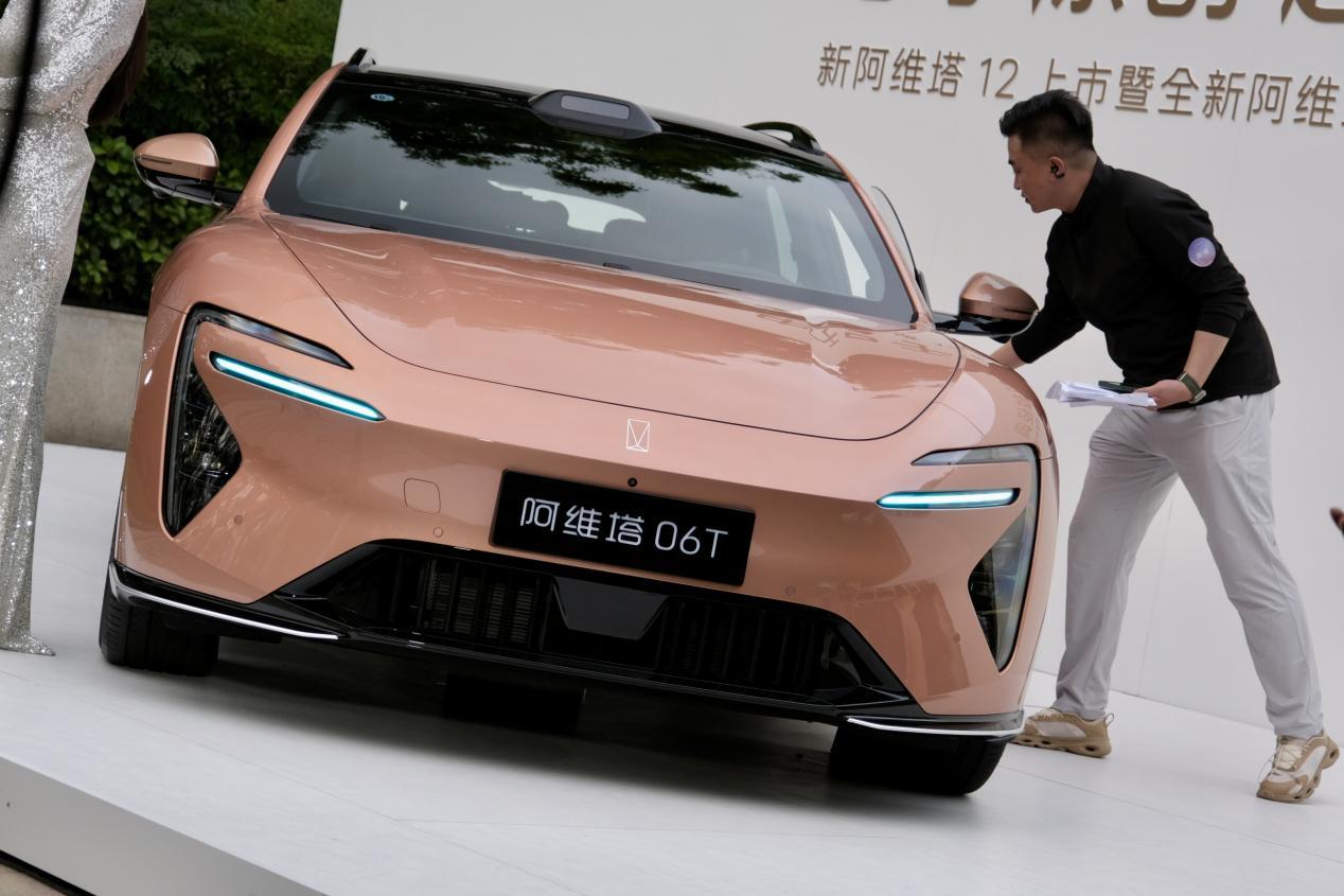 新阿维塔12售价29.39万起,阿维塔06T开启预售!