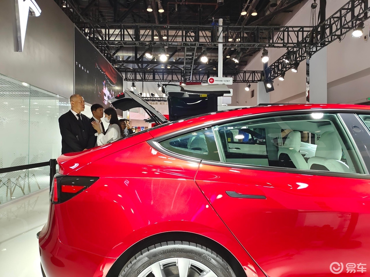 实拍新款Model 3：没有雷达和换挡杆！你能接受吗？_易车