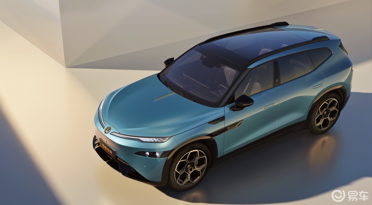 中国专属电动旗舰，与众08亮相，途锐尺寸+800V平台