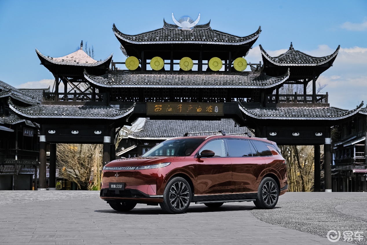 东风奕派008三大焕新，共赴春野又有新玩法！