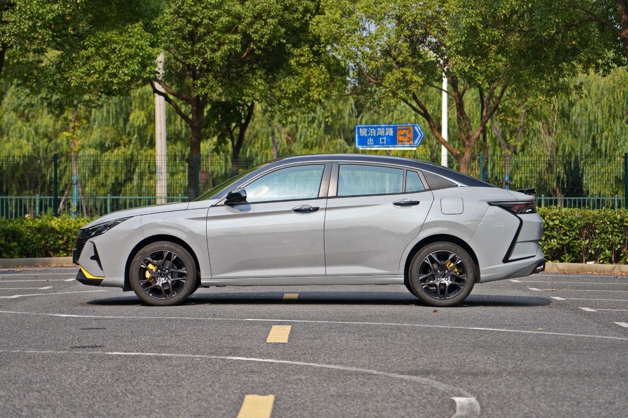 东风风神奕炫gs黑武士改装_易车知识库