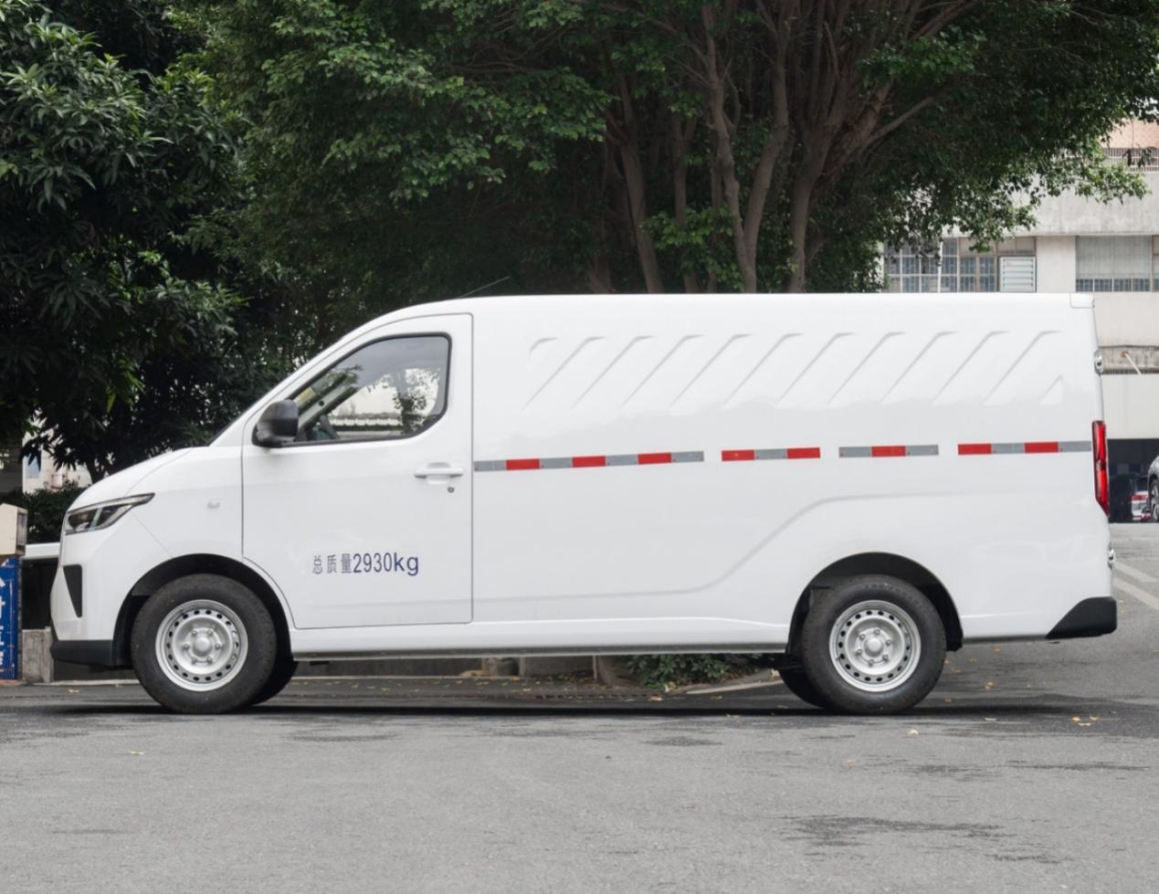 重磅推出全新一代超大空间新能源商用车——五菱扬光面对潜力巨大的新