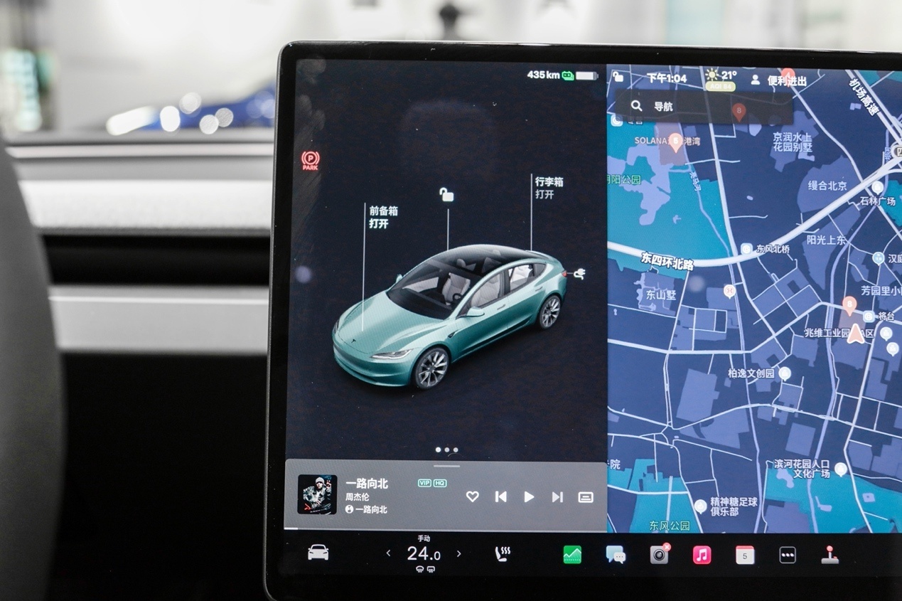 特斯拉model 3凭借其独特的设计风格,强大的动力性能,超长的_易车