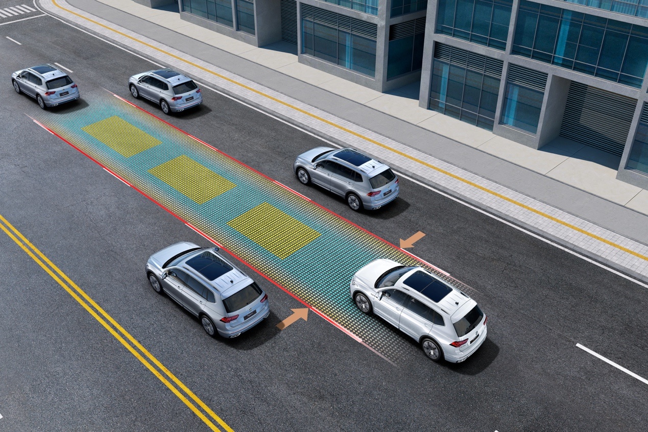 途观l车身侧面的腰线设计独特