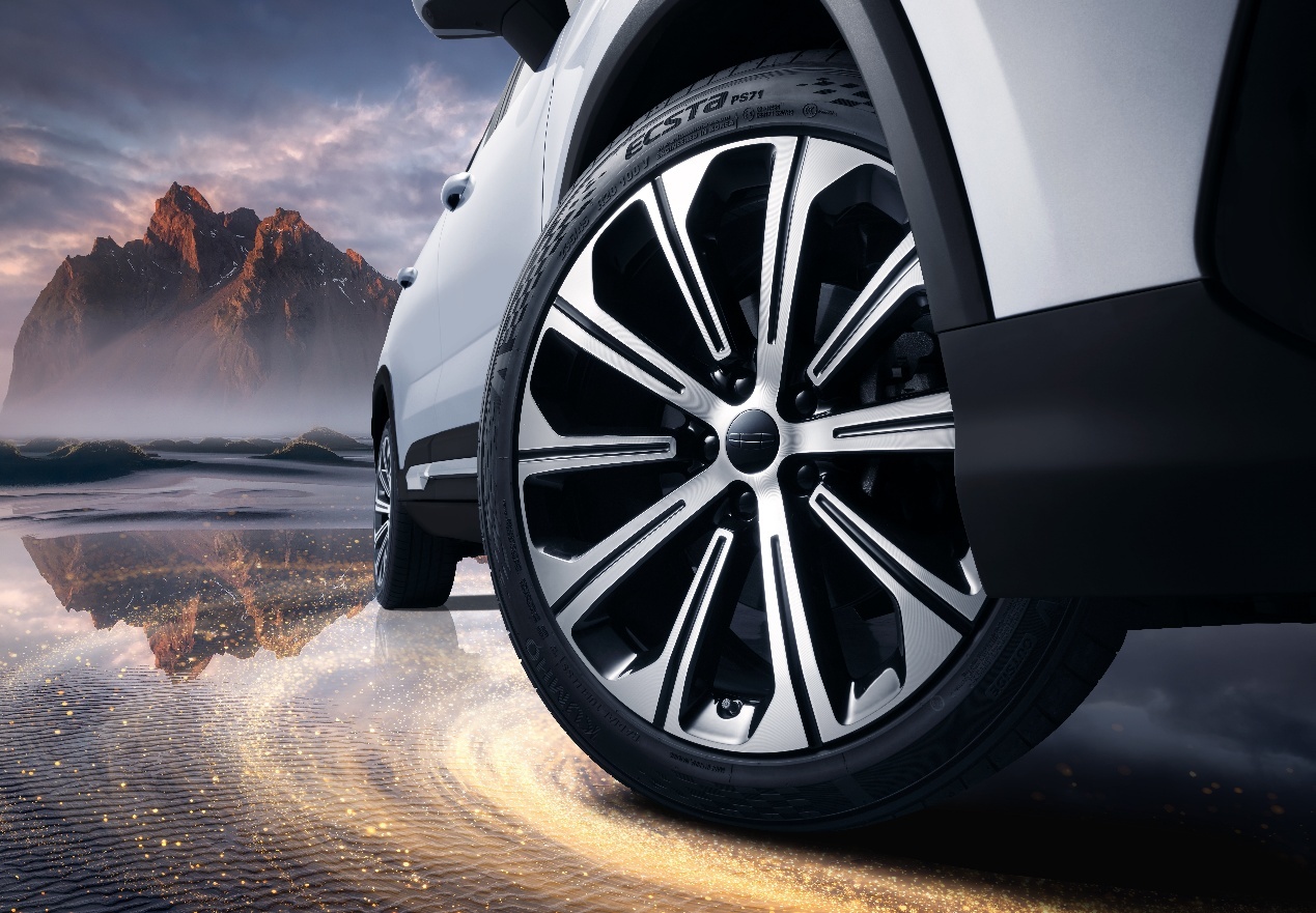 1.5T发动机三种座椅布局,新豪越L将于11月10日亮相