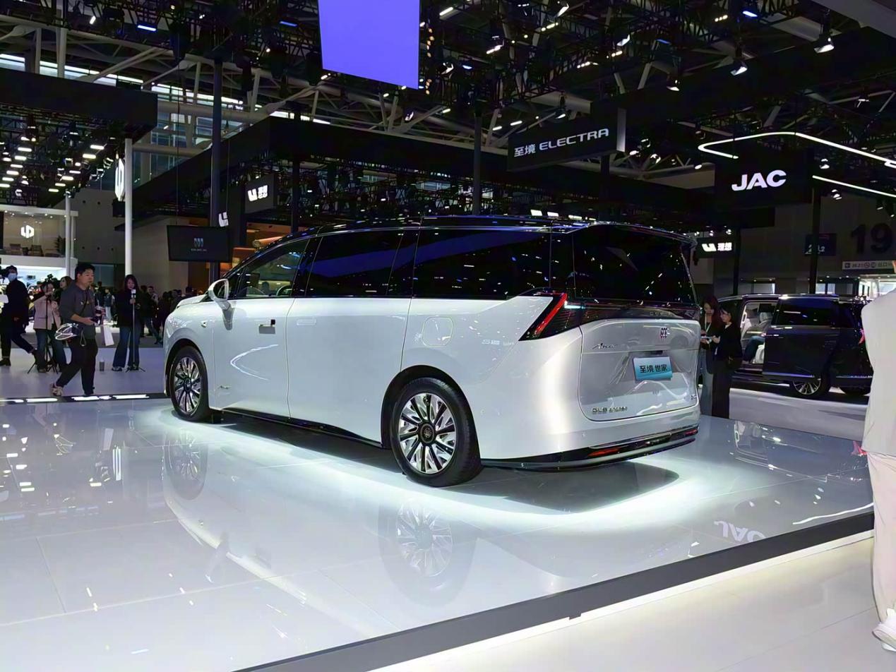 43.99万起旗舰MPV!别克至境世家,该不该上奢享版?