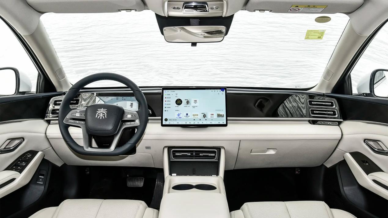 10万元预算车：银河A7与秦L深度对比，谁更值得入手？