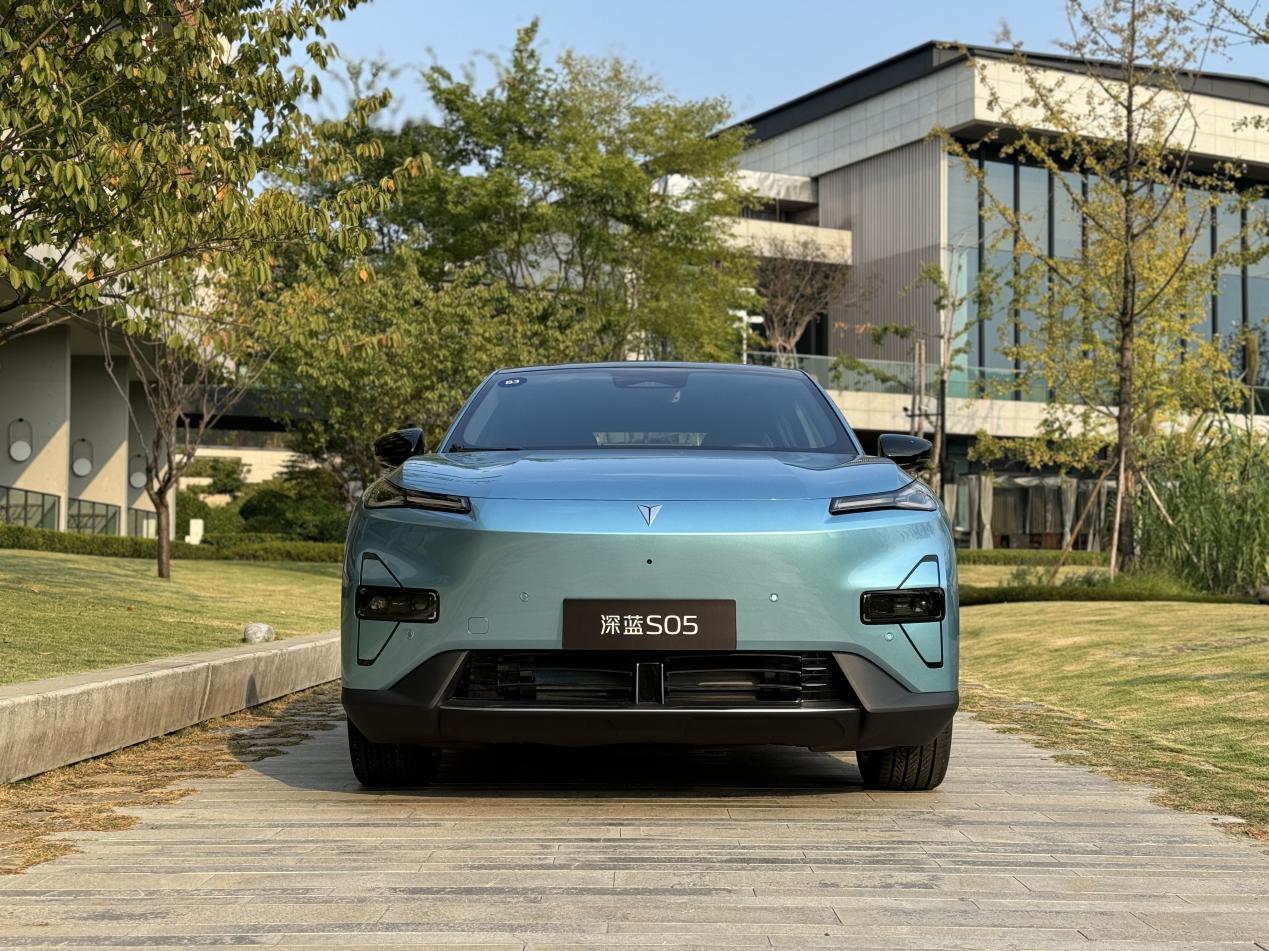 15万选纯电SUV！深蓝S05和银河E5，谁才是正确的它