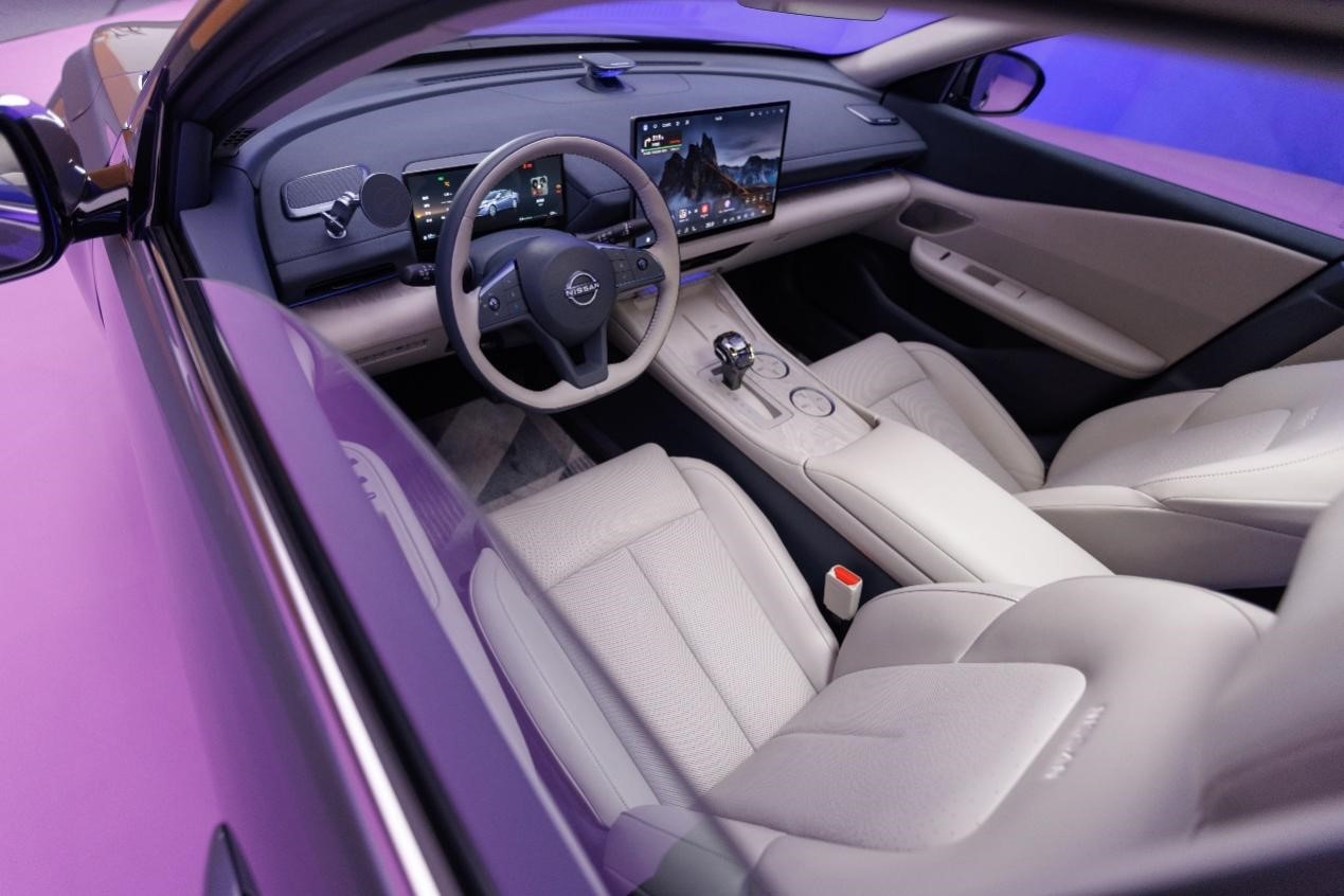 B级车决赛圈!天籁·鸿蒙座舱VS雅阁:谁更值得选择?